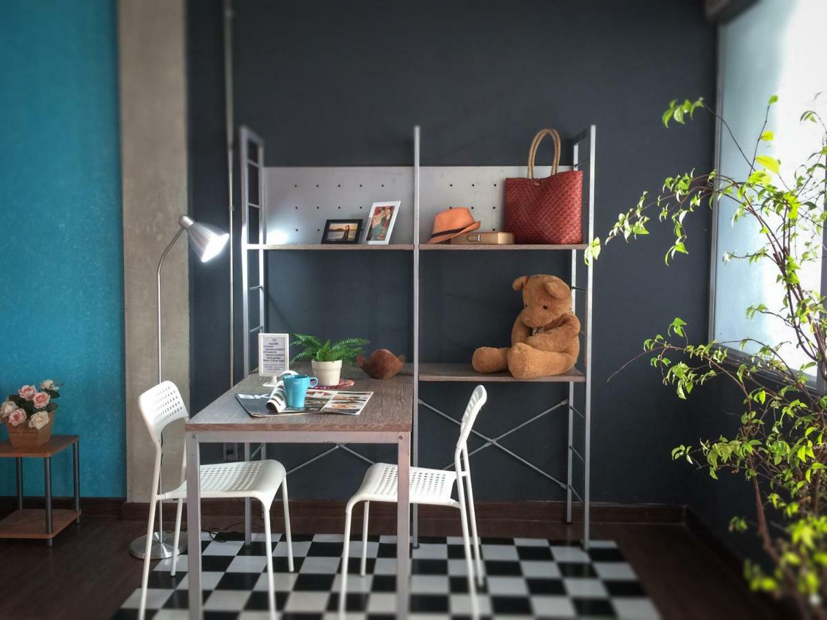 Five Stars Ratchada 19 Hostel Bangkok Ngoại thất bức ảnh